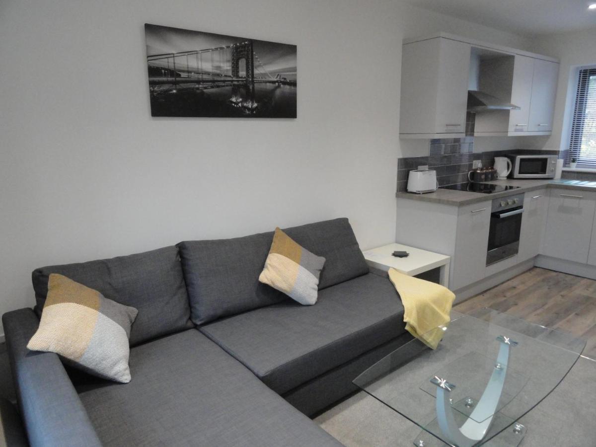 2 Bedroom Apartments In Filton By Cliftonvalley Apartments Bristol Eksteriør bilde