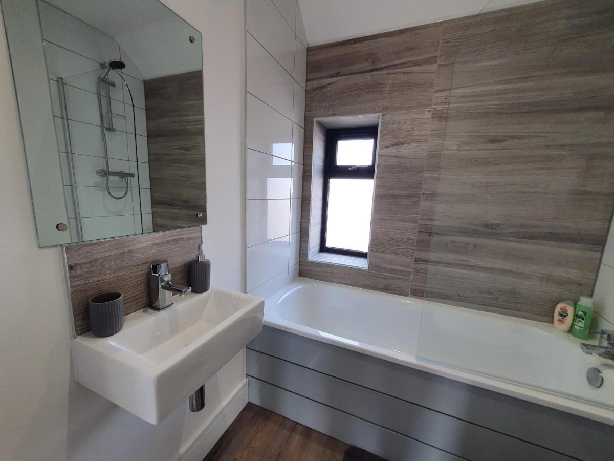 2 Bedroom Apartments In Filton By Cliftonvalley Apartments Bristol Eksteriør bilde